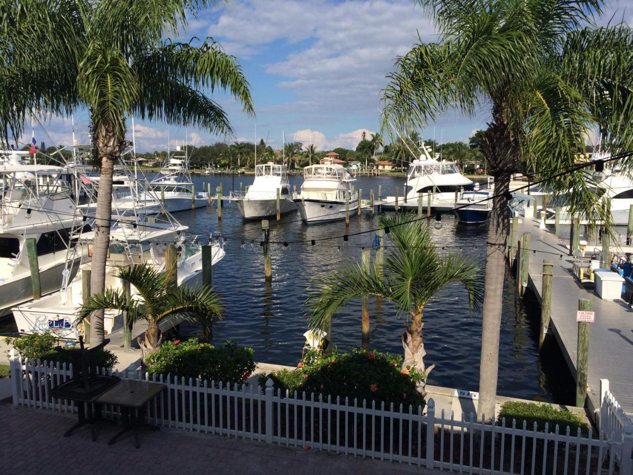 Pirate's Cove And Marina - Resort Stuart